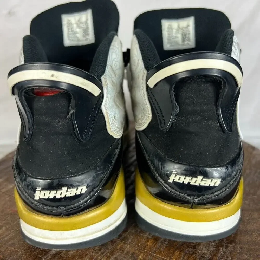 Nike Jordan Sneakers Mens 11.5 Dub Zero Black and White Gold Trim 311046-005